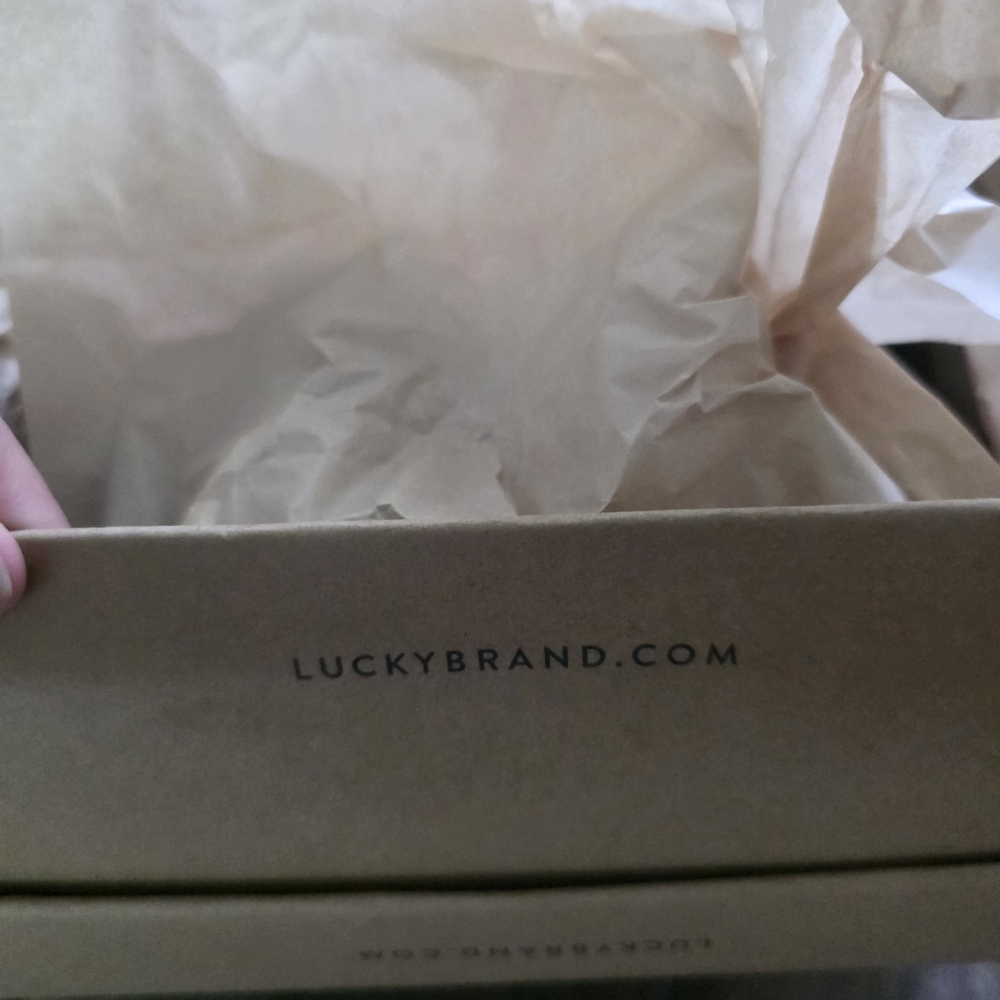 NEW Lucky Brand Leather Ankle Boots - Picture 6 of 6